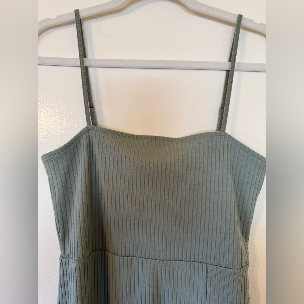 Sage green cotton dress - Picture 2 of 4